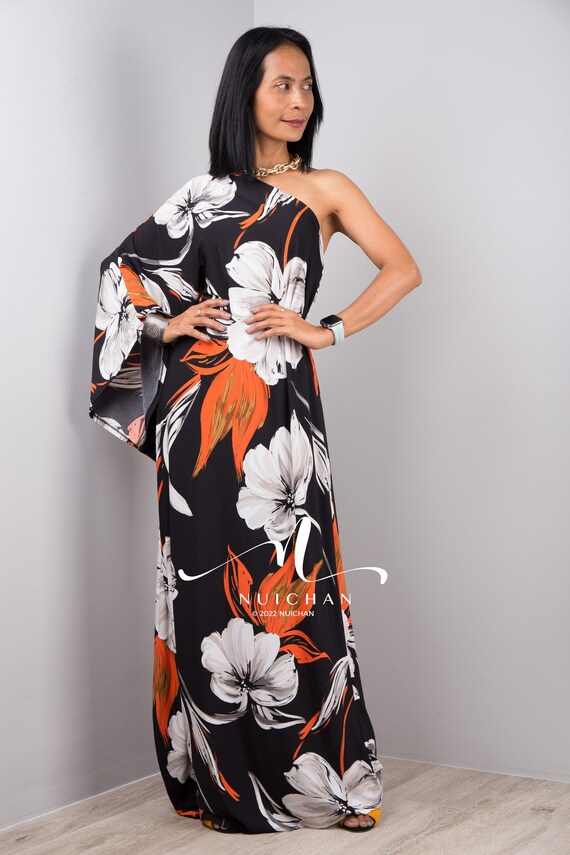 Off the Shoulder Black Maxi Dress With 