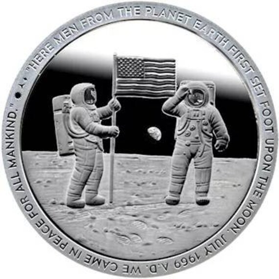 Apollo 11 Moment of Silence 1 oz Silver Round Astronaut Armstrong USA Moon 50th
