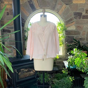 Vintage 1950s Silky Peach Rayon and  Lace Bed Jacket Nanette, Vintage Fifties Bed Jacket, Vintage Baby Girl Birth Bed Jacket