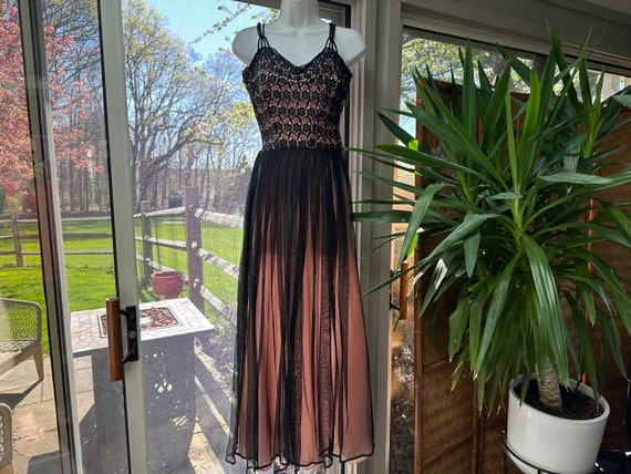 Vintage 1950s Black Lace and Chiffon with Muted P… - image 3