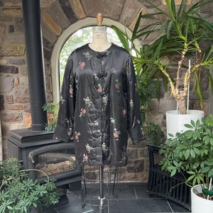 Vintage Reversible Red or Black Embossed Floral Satin Asian Robe Jacket Frog Closures