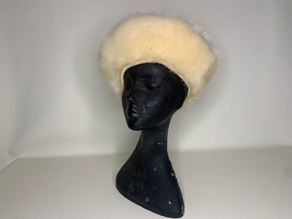 Vintage 1960s Ivory Sheepskin Hat Made in Italy, … - image 2