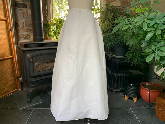 Vintage 1970s White Nylon and Tulle Wedding Dress… - image 2