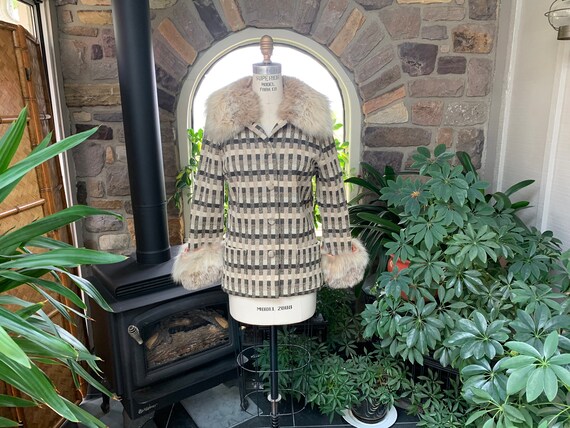 Vintage 1960s Brown and Beige Plaid Wool Jacket Fo