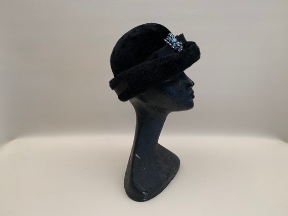 Vintage 1950s Black Faux Fur Wool Felt Cloche Hat… - image 7