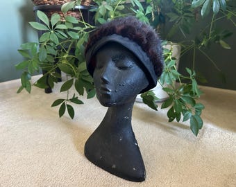1960s Vintage Mink Fur Ring Hat With Satin Bow, Open Top  display picture 2