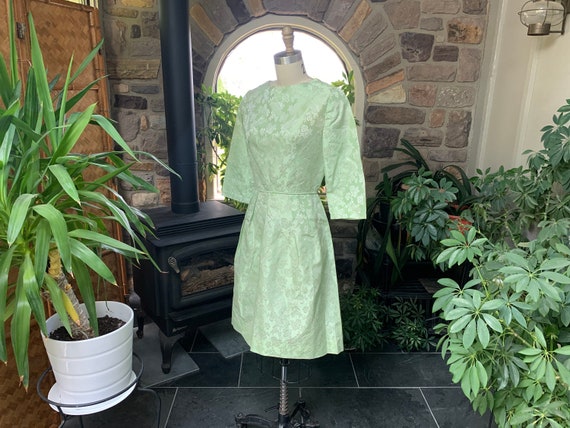 Vintage 1960s Green Floral Satin Brocade Dress, V… - image 3