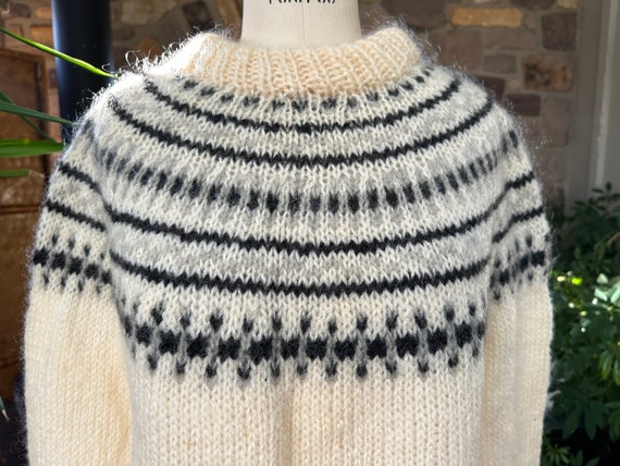 Vintage  Ivory Gray and Black Wool Sweater Icelan… - image 2