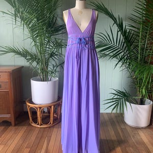 Vintage 1970s Purple Nylon Full Length Flowing Nightgown John Kloss for Cira, Sexy Nightgown, Seventies Lingerie, 1970s Nightgown
