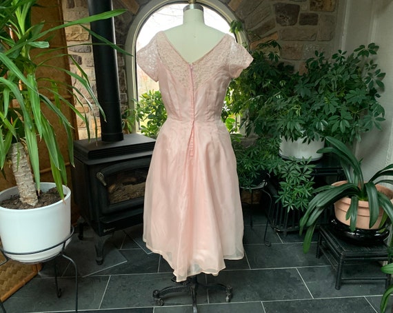 Vintage 1950s Pink Silk Organza and Lace Cocktail… - image 6