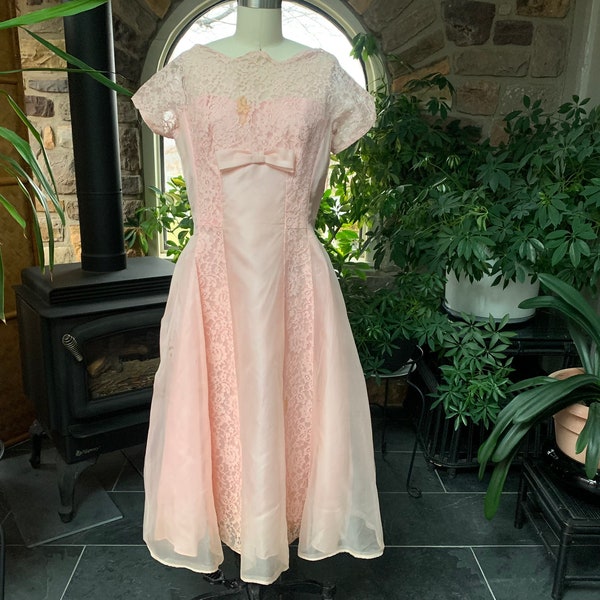 Vintage 1950s Pink Silk Organza and Lace Cocktail Dress Wounded Bird, Vintage Fifties Flirty Party Dress