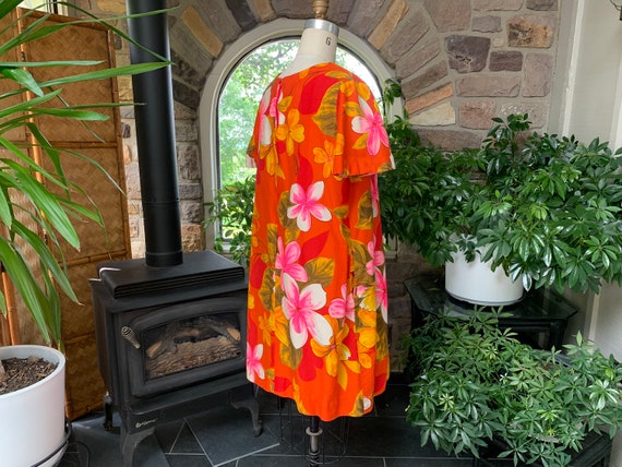 Vintage 1960s Red Orange Yellow Bold Floral Hawai… - image 7