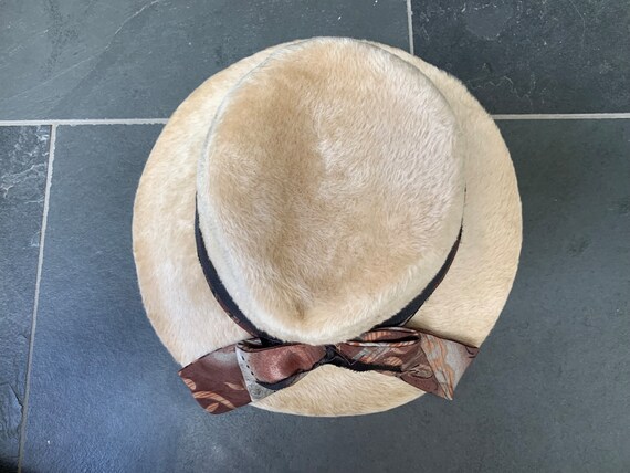 Vintage 1960s Tan Felt Fur Brim Hat with Brown Pr… - image 9