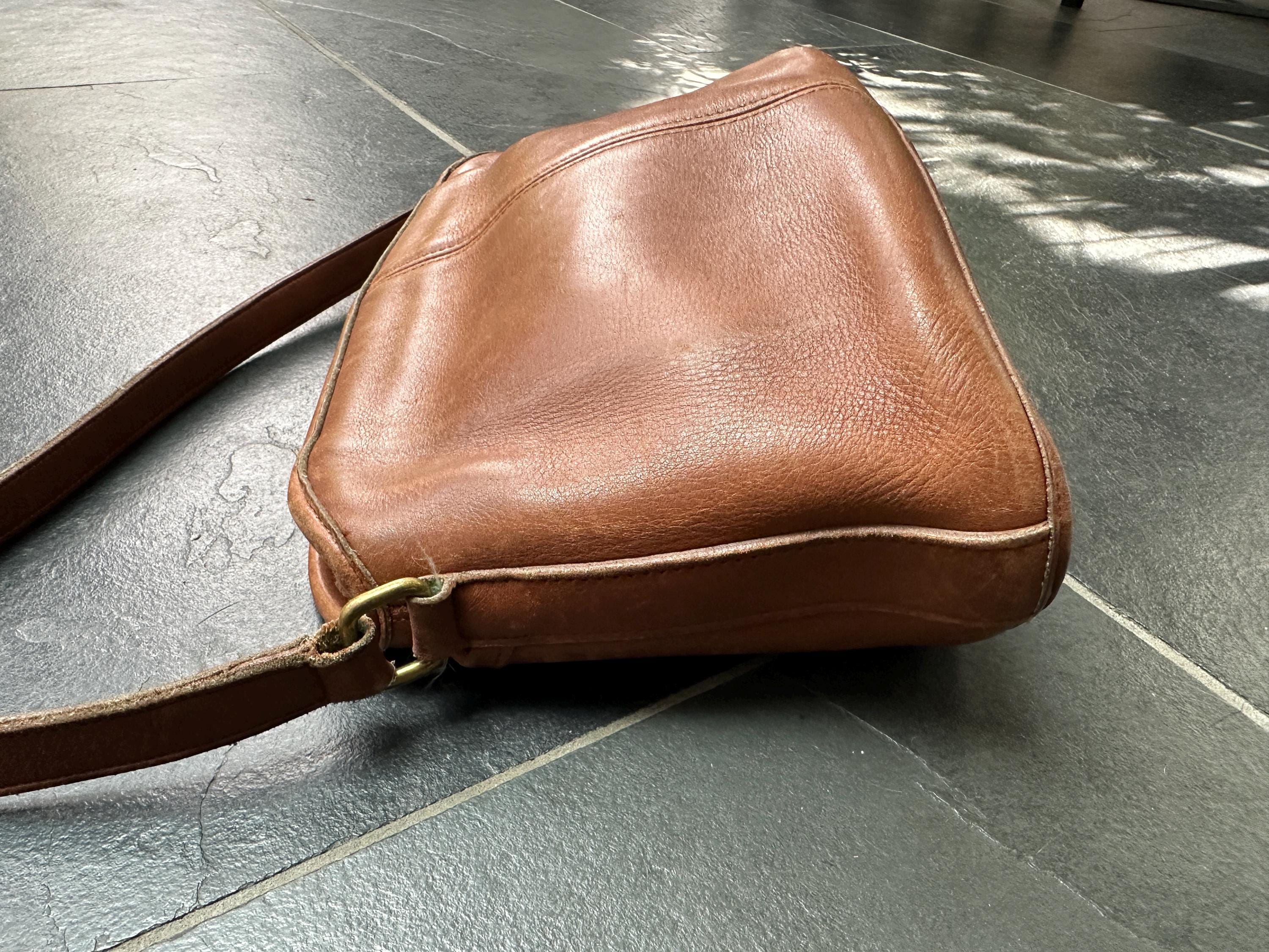 Vintage COACH #9976 British Tan Leather Anderson Shoulder Bag