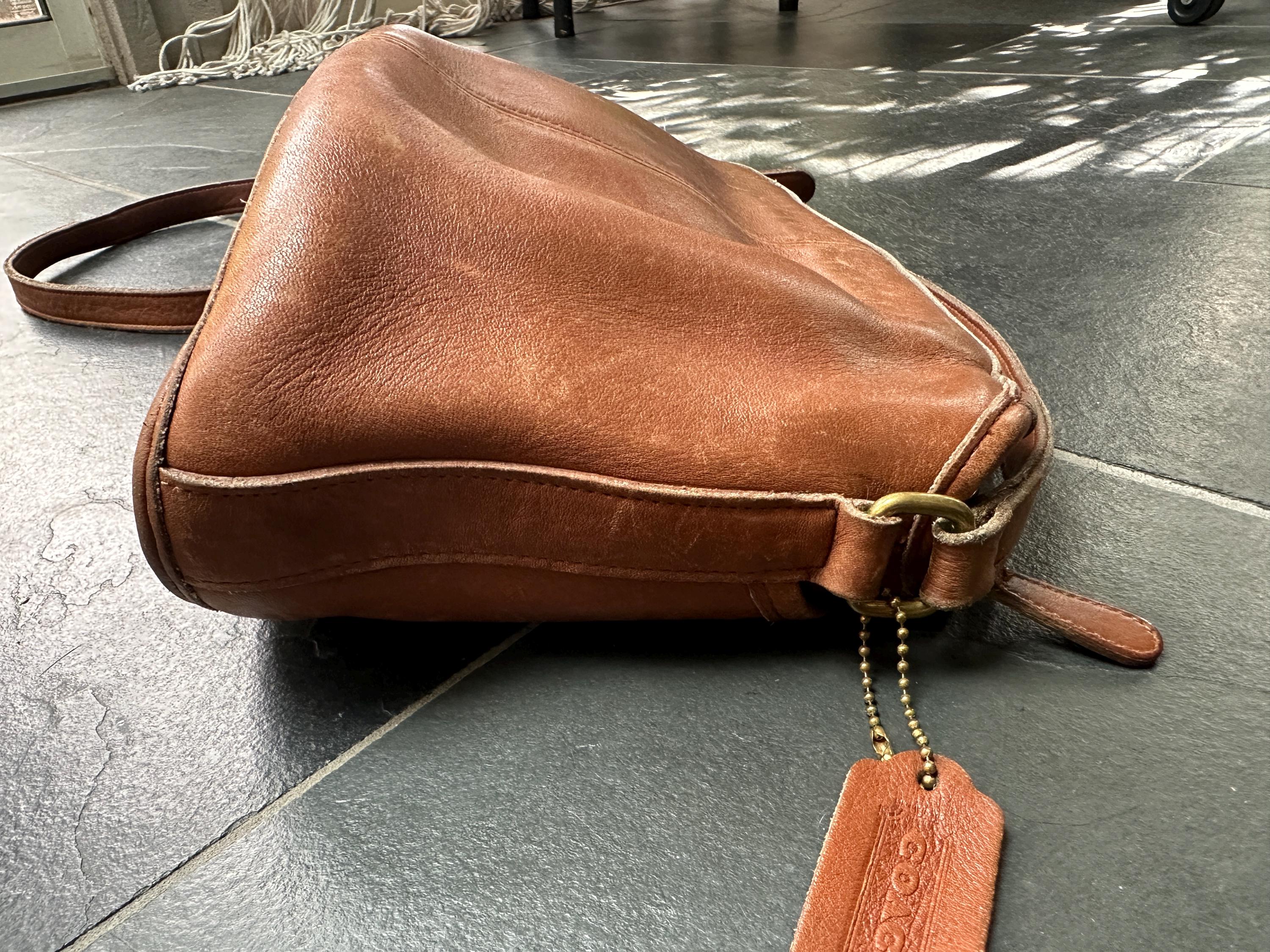Vintage COACH #9976 British Tan Leather Anderson Shoulder Bag