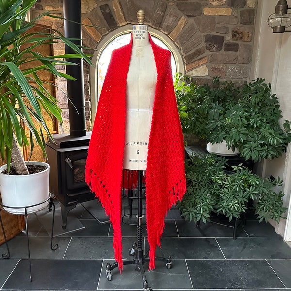 Vintage 1970s Red Crocheted Acrylicl Fringed Shawl, Vintage Bohemian Fringed Knit Cape