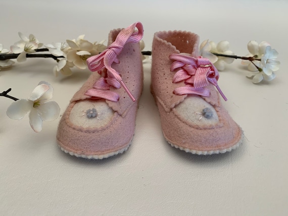 Vintage 1950s Pink and Ivory Felt Baby Doll Shoes… - image 2