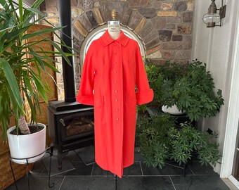 Vintage 1970s Lightweight Bright Coral Wool Spring Coat Union Label Bracelet Length Cuffed Sleeve