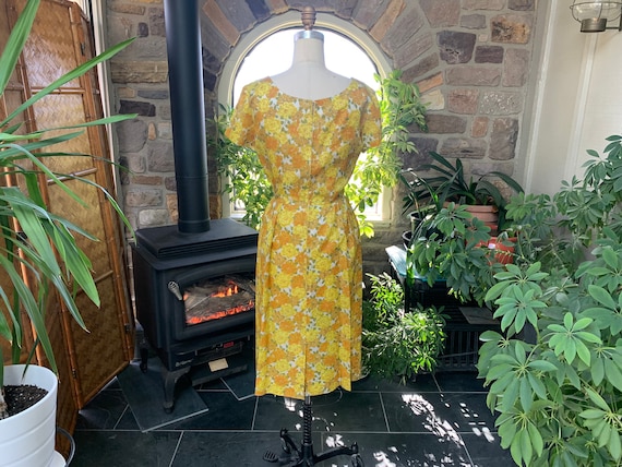 Vintage 1950s Silky Golden Yellow Floral Dress, V… - image 1