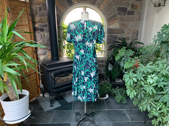 Vintage 1970s Navy Blue and Green Floral 2 Piece … - image 6