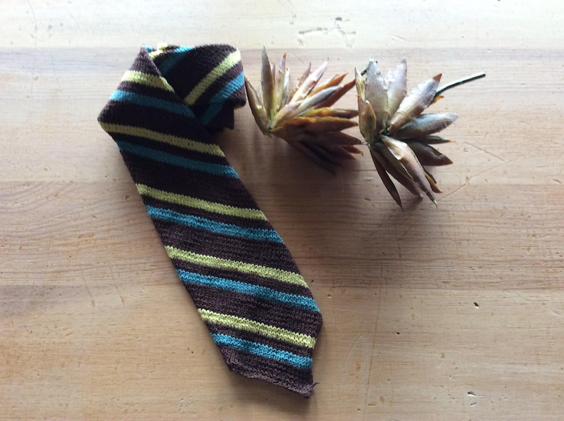Vintage 1970s Knit Tie Mens Brown Yellow Blue Diagonal Striped Knit Necktie Vintage Menswear Vintage Knit Tie Vintage Men/'s Accessories