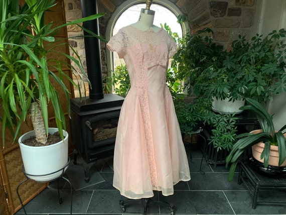 Vintage 1950s Pink Silk Organza and Lace Cocktail… - image 8