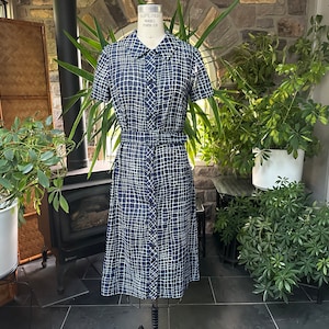 blue giraffe print dress Blue Animal Print Pleated Sleeve Midi Dress AX Paris
