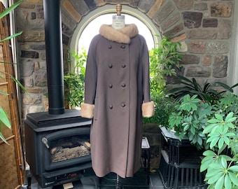 Vintage 1950s Brown Wool Knit Coat with Mink Fur Collar & Cuffs