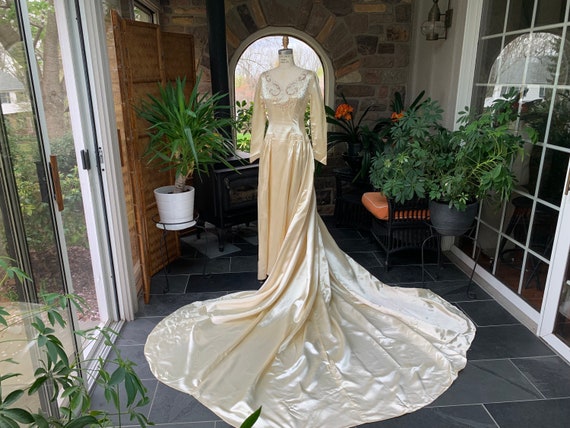 1940s satin wedding dress