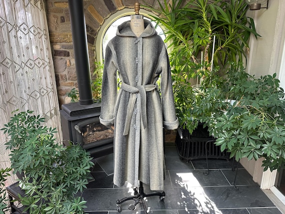 Vintage 1970s Variegated Gray Striped Wool Belted Hooded Coat Casa