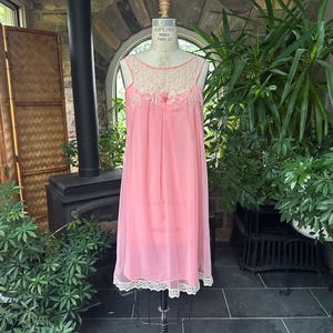 Vintage 1960s 1970s Peachy Pink Nylon Ivory Lace Nightgown Kayser, Vintage Sixties Nylon Nightgown