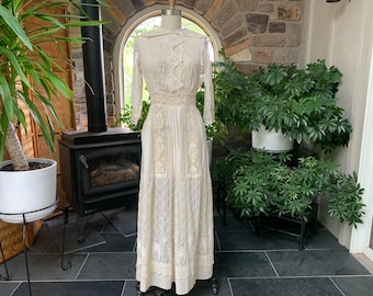 Antiguo vestido de césped de verano de encaje y algodón eduardiano de 1910, vestido de novia de encaje de verano antiguo, vestido de día eduardiano