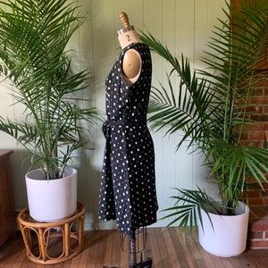 Vintage 1960s Black and Ivory Check Sleeveless Cotton Linen Look Dress image 4