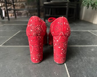 Vintage 1970s Red Bandana Cloth Platform Tie Shoes Nanette