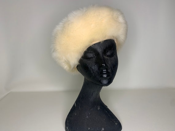 Vintage 1960s Ivory Sheepskin Hat Made in Italy, … - image 1