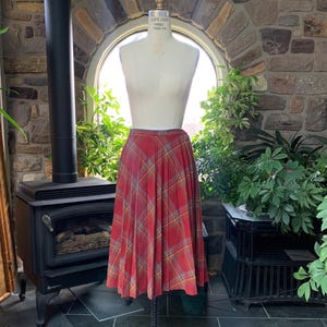 Vintage 1970s Rust Plaid Pleated Wool Blend Lined Skirt Scotland Style Harwick Castle, Vintage Clothing, Vintage Below the Knee Plaid Skirt
