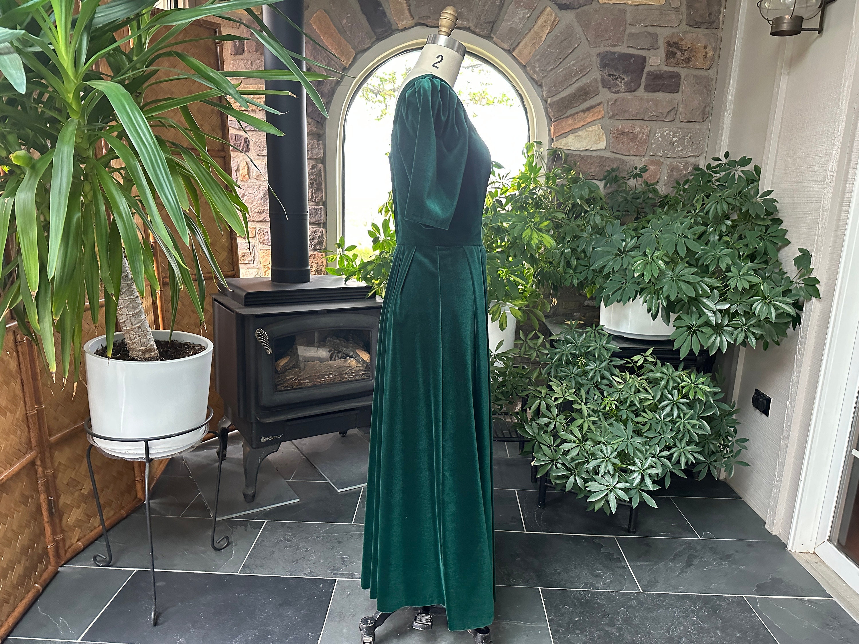 green emerald velvet dress Beautiful 1980s Laura Ashley green midi dress. Size 10.  Olive & Quince  Vintage