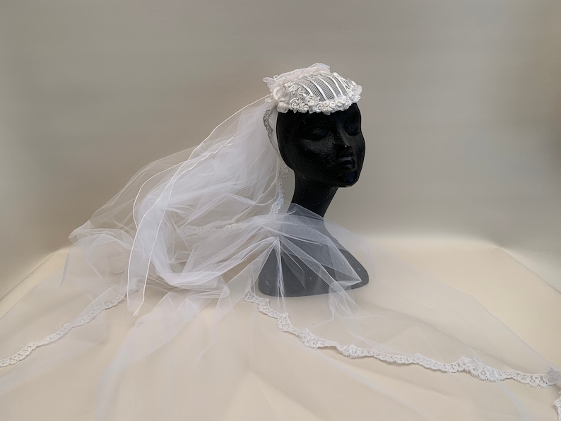 Vintage 1970s White Satin and Lace Wedding Dress Petite Size Fascinator Headpiece Veil Teeny by Priscilla of Boston Veil image 5
