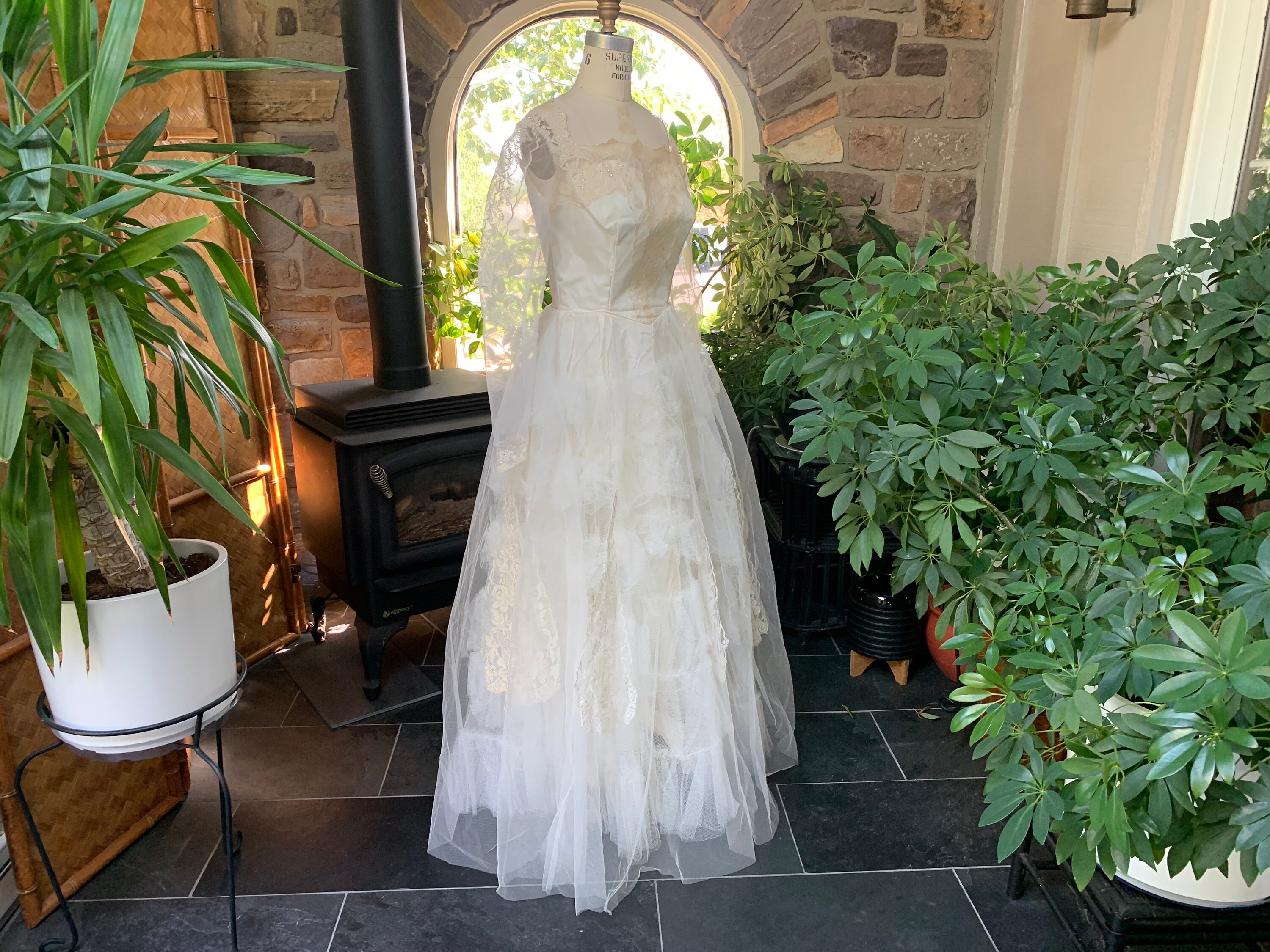 Ameri Vintage TULLE DOCKING DRESS ベージュ M Ameri（アメリ）の「TULLE DOCKING DRESS（ワンピース）」 - WEAR