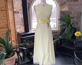 Vintage jaren 60 gele en witte bloemenkant bloemenmeisje junior bruidsmeisjesjurk