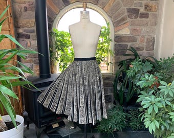 ビンテージ　Mexico　サーキュラースカート 1950s Vintage Hand Painted Mexican Circle Skirt -- Vibrant