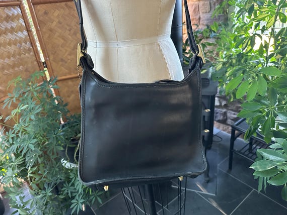 バッグ COACH Vintage Leather Black Shoulder Bag $_57.JPG?set_id=880000500F