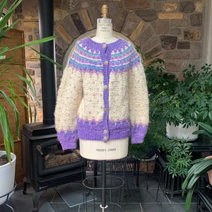 Vintage Heavy Ivory Purple Pink Blue Bulky Wool Front Cardigan Sweater Uruguay, Bulky Wool Knit Wool Ski Sweater