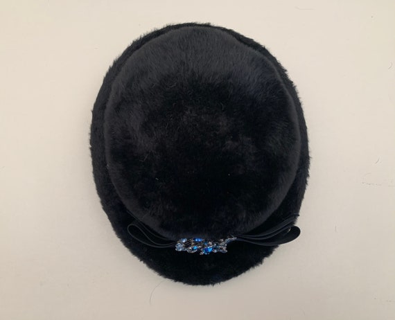 Vintage 1950s Black Faux Fur Wool Felt Cloche Hat… - image 9