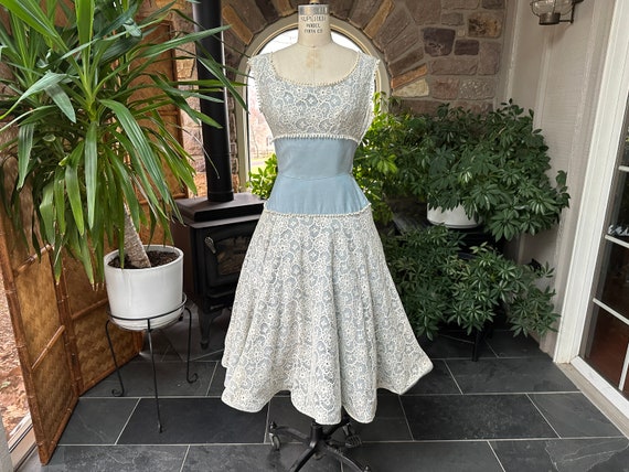 Vintage 1950s Light Blue White Lace Cocktail Dress Wounded Bird