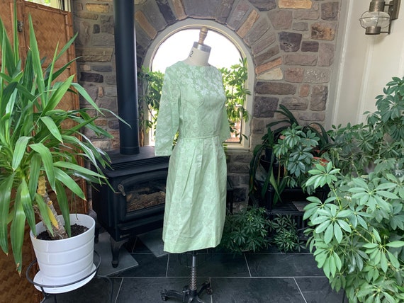 Vintage 1960s Green Floral Satin Brocade Dress, V… - image 9