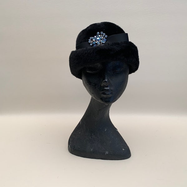 Vintage 1950s Black Faux Fur Wool Felt Cloche Hat Blue Rhinestone Flower Clip A Louise Original Lewees Philadelphia, Vintage Winter Fur Hat