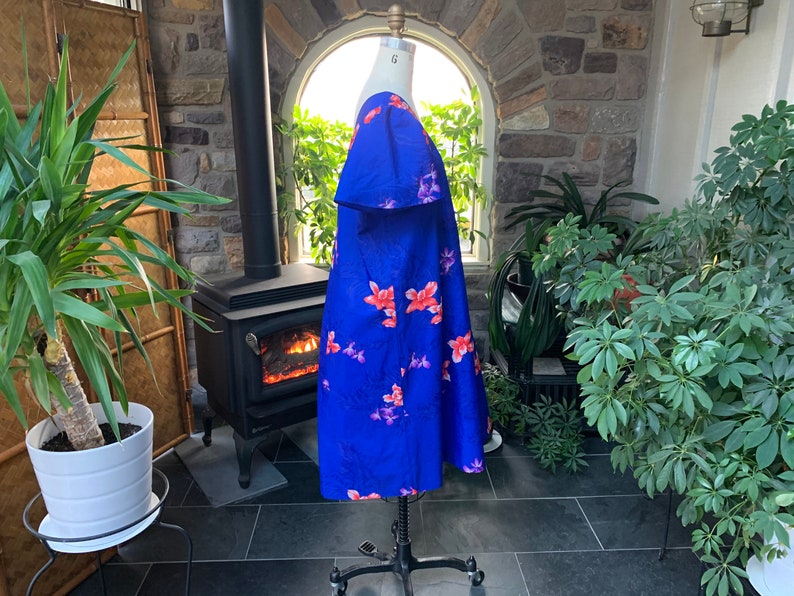 Seventies Flower Hawaiian Housedress Polyester Hawaiian Dress Aloha Lightweight Summer Dress Vintage 1970s Blue Floral Hawaiian MuuMuu