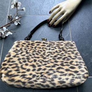 Vintage 1960s Schwarze Kunstpelz Handtasche, Vintage Sixties Kunstpelz Geldbörse, Vintage Taschenbuch, Vintage Kunstpelz Handtasche