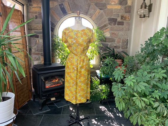 Vintage 1950s Silky Golden Yellow Floral Dress, V… - image 6